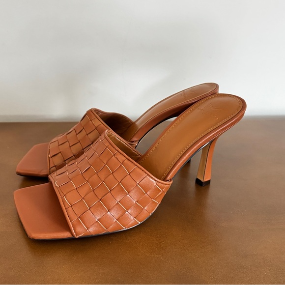 Marc Fisher Dara Caramel Brown Woven Leather Mule Heels - Picture 3 of 7